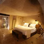 Millstone Cave 3* Üchisar