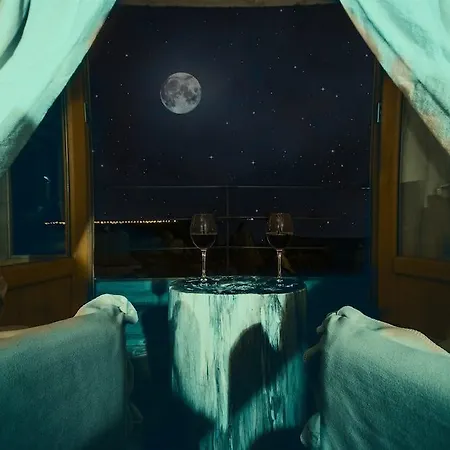 Millstone Cave Uçhisar