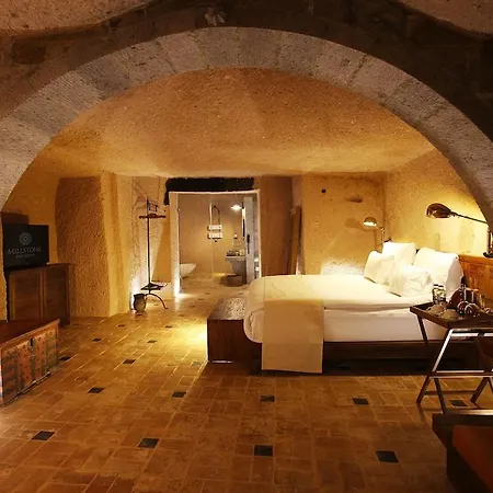 Millstone Cave 3* Uchisar