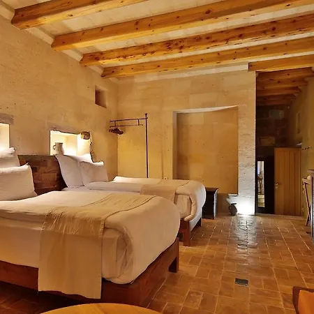 Hotel Millstone Cave