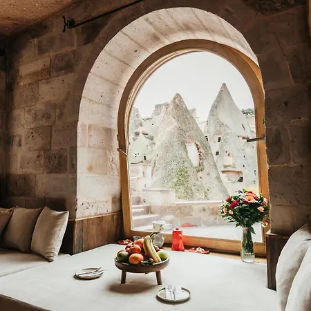 Millstone Cave 3* Uchisar