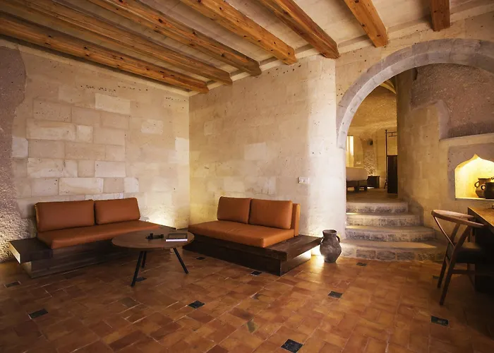 Millstone Cave Uchisar