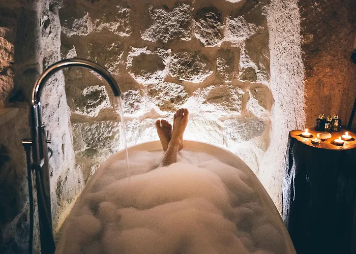 Millstone Cave Üçhisar