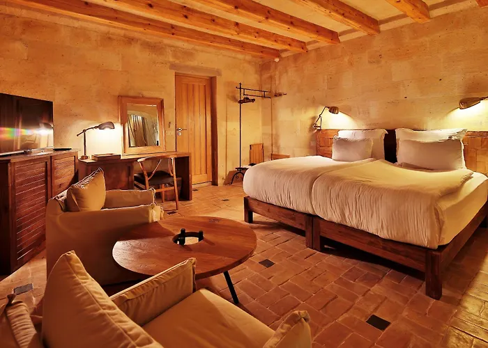 Hotel Millstone Cave