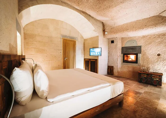 Millstone Cave 3* Uchisar