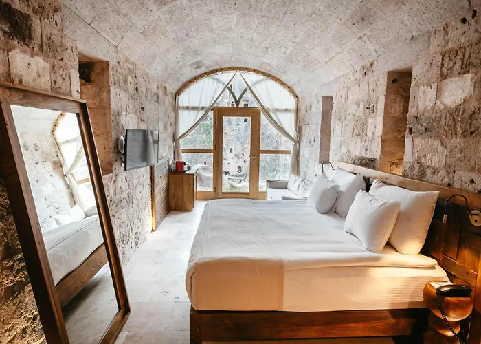 Millstone Cave Hotel