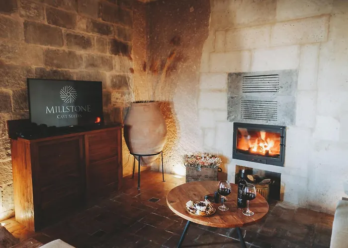 Millstone Cave 3* Uchisar