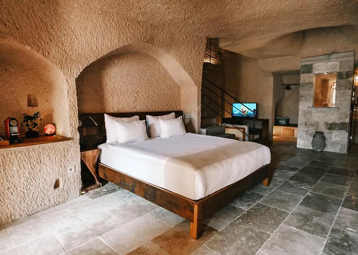 Millstone Cave Üçhisar