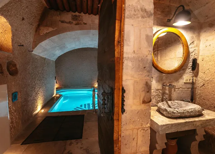 Millstone Cave 3* Uchisar